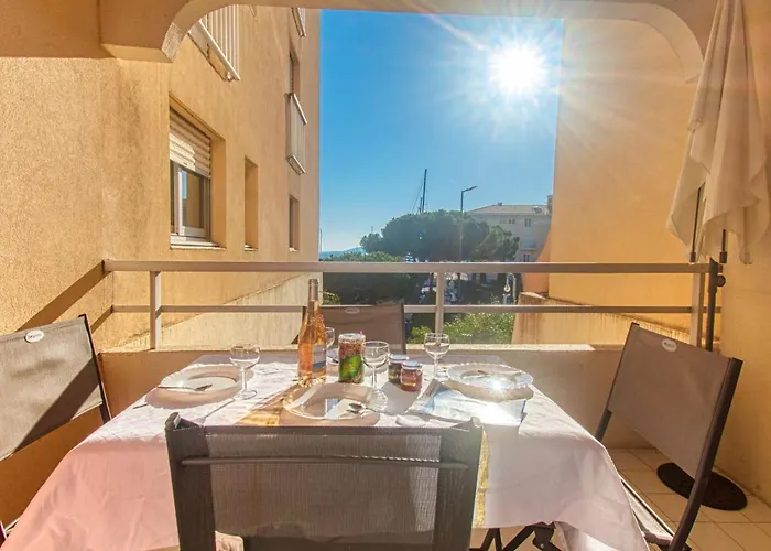 Apartment Le Capitole-9 By Interhome