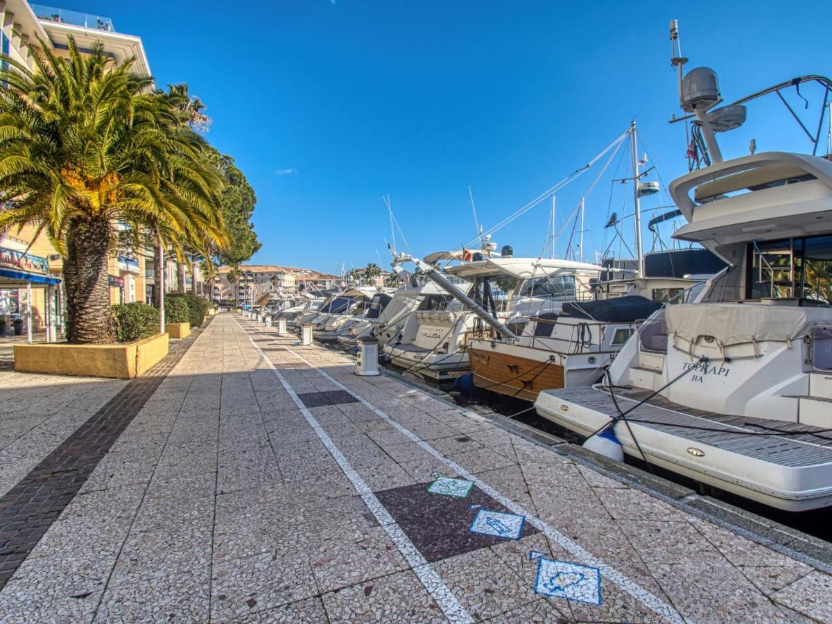 Le Capitole-9 By Interhome Fréjus